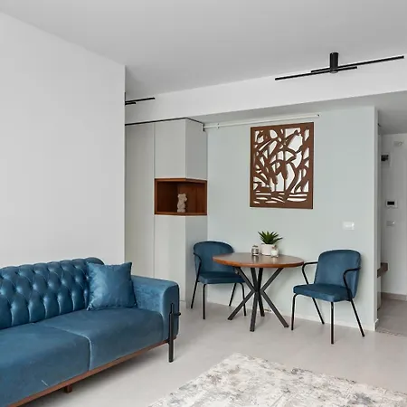 Apartment Pam Mamaia